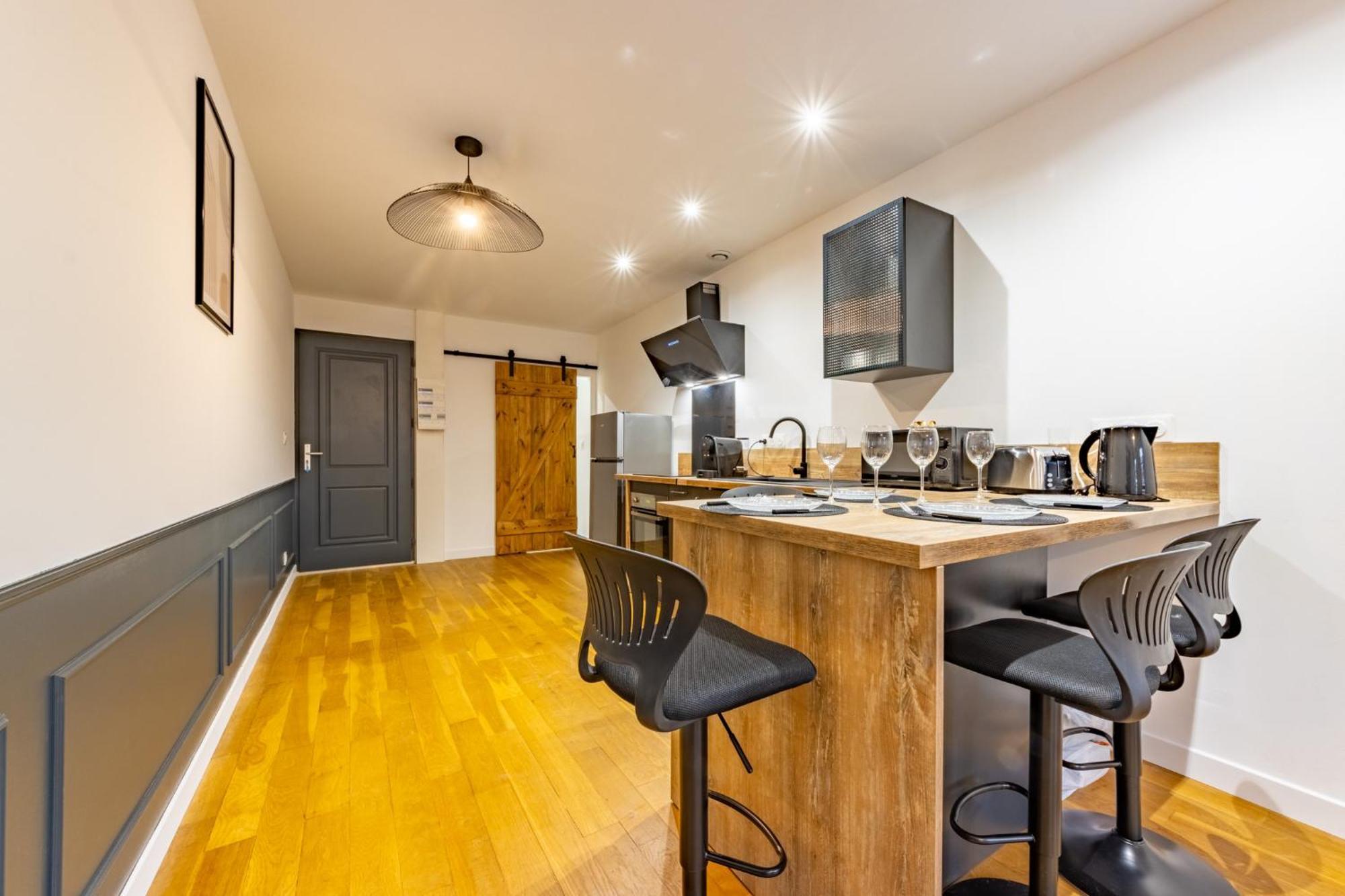Appartement Le Beau Briand Proche Gare Parking Facile *